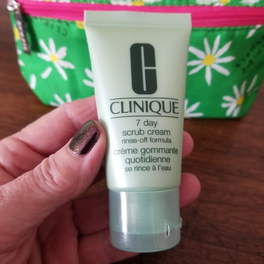 2/$14 Clinique x Donald (Pliner) 4 Piece Set